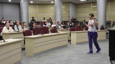 Kepez Belediyesi, "Yaşlı Dostu Kepez Projesi" çerçevesinde personeline yönelik solunum