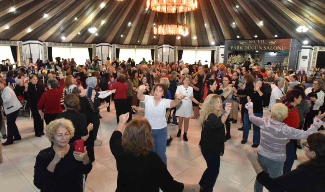 Kepez Belediyesi, sosyal yaşamı desteklemek adına düzenlediği Kadınlar Matinesi etkinliğinde