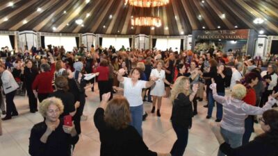 Kepez Belediyesi, Kadınlar Matinesi etkinliğinde bu hafta Akdeniz Üniversitesi Tazelenme