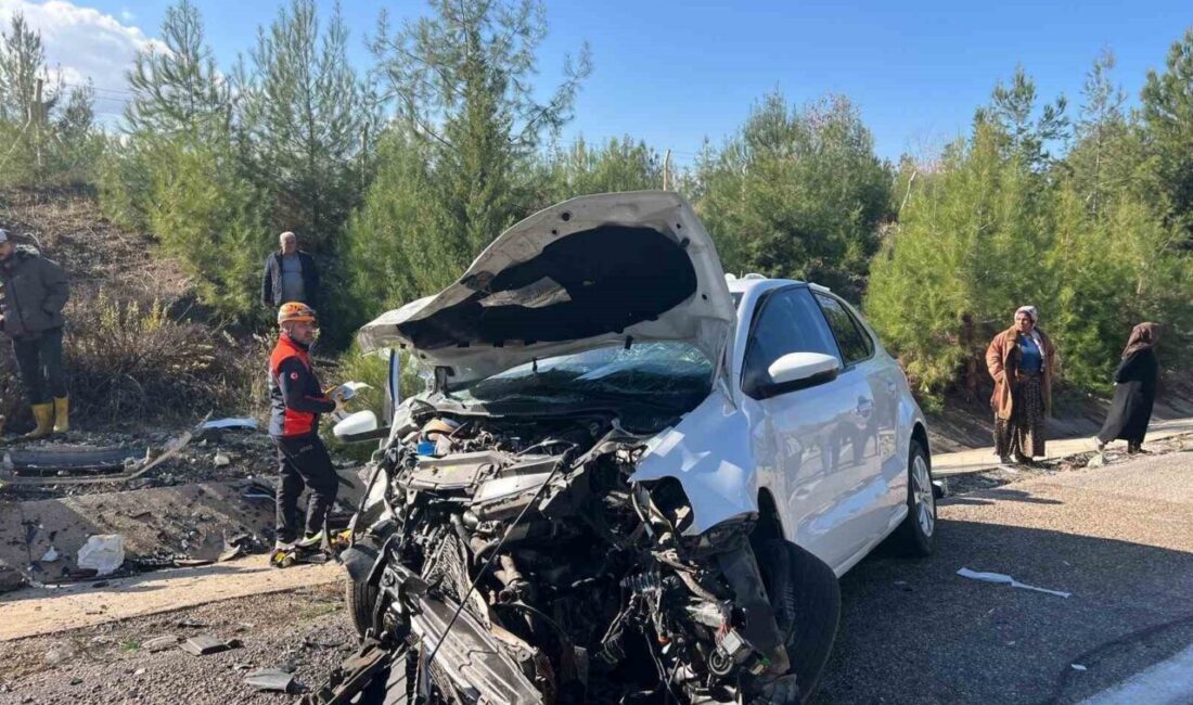 Kilis-Hatay Karayolu’nda otomobil ile hafif ticari aracın çarpışması sonucu altı