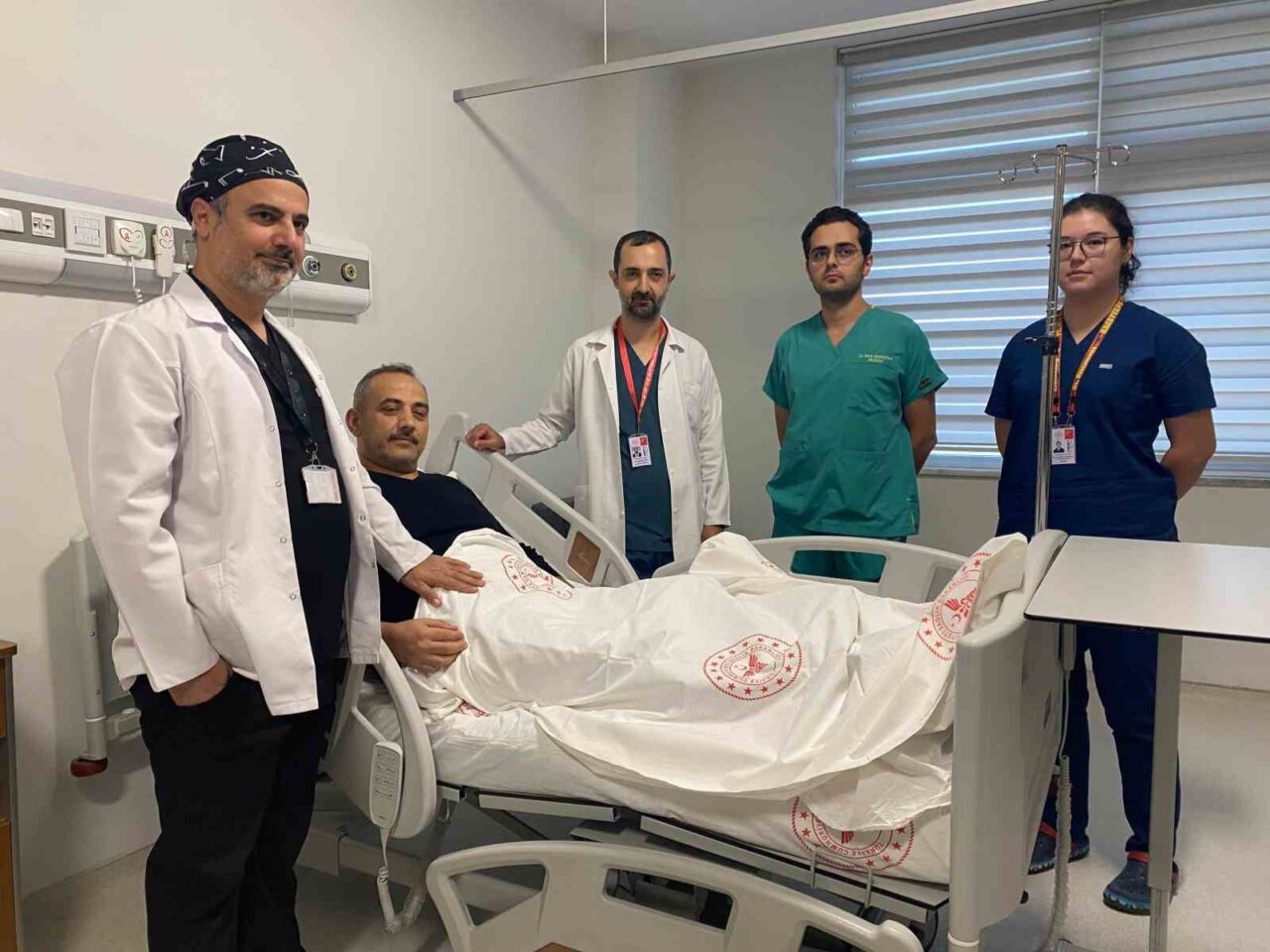 Ankara’da Dev Böbrek Kitlesi Taşıyan Hastanın Başarılı Ameliyatı Sonrası 11 Kilogram Zayıfladı