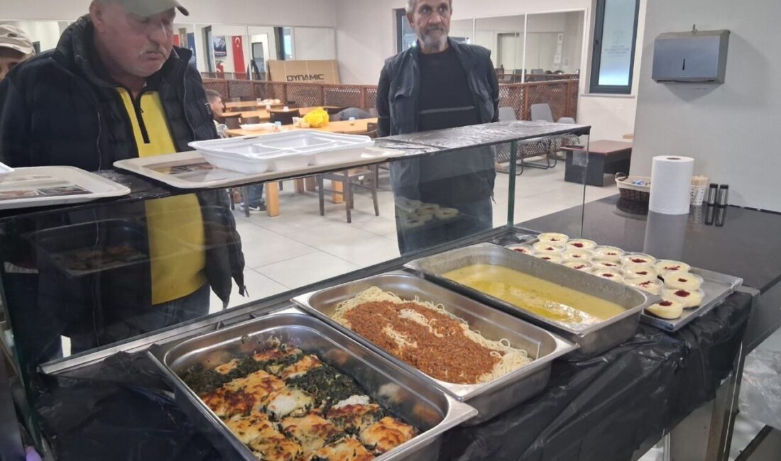 Kocaeli’deki Gündüzlü Bakımevi, sokakta kalan vatandaşlara kapsamlı yardım sunuyor Kocaeli'deki Gündüzlü Bakımevi, evsizler için sıcak bir destek sunuyor. Sağlık