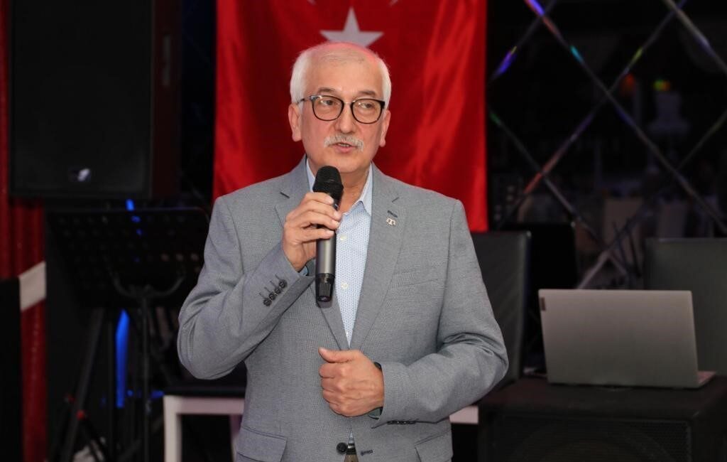 Eskişehir Kırım Derneği’nden Yılmaz Büyükerşen’e Sert Yanıt: “Tarihimize Saygı Gösterin” Eskişehir Kırım Derneği Başkanı Recep Şen, eski Belediye Başkanı Yılmaz