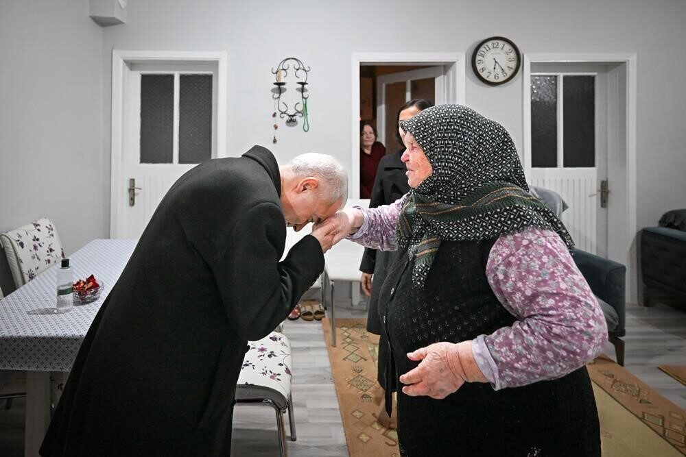 Kırklareli Valisi Uğur Turan, Bingöl'ün Yayladere ilçesinde 1993 yılında şehit