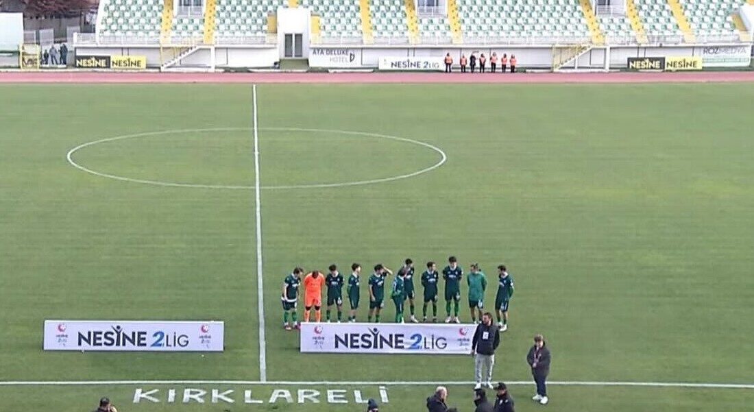 Kırklarelispor, Yeni Malatyaspor’un Müsabakaya Çıkmamasıyla Hükmen 3-0 Galip Geldi Nesine 2. Lig Kırmızı Grup'ta Kırklarelispor, Yeni Malatyaspor'un sahaya çıkmaması