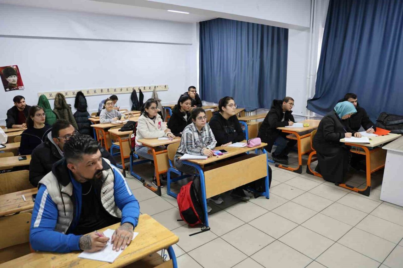 Engelli Bireylerin Memur Olma Hayalleri İçin Eğitim Desteği Süreci Başladı