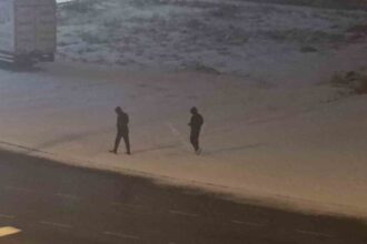 Kırşehir’de kar yağışı nedeniyle ilk ve ortaokullarda eğitime 1 gün ara verildi.