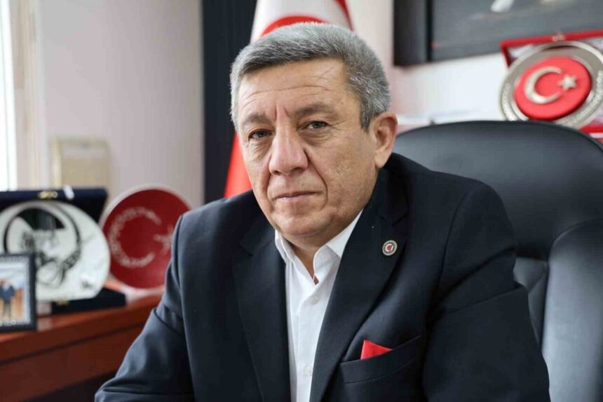 KIRŞEHİR (İHA) – Kırşehir’de akşam saatlerinde başlayan yağış sonrası hava sıcaklıklarının düşmesiyle zirai don riskinin arttığı bildirildi.