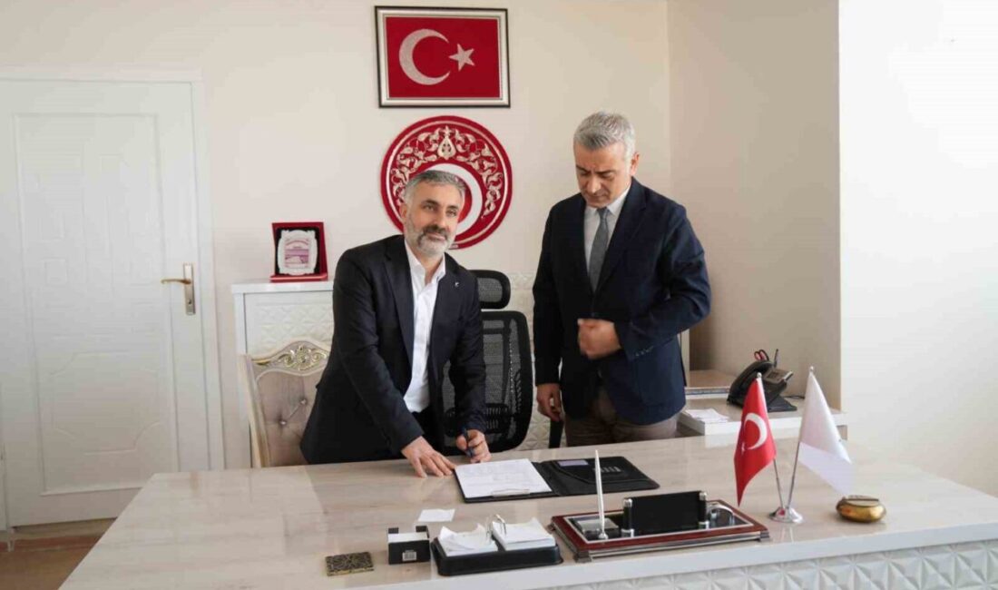 Gülbey Gümüştekin, Türk Kızılay Genel Merkezi tarafından Muş İl Başkanlığı'na