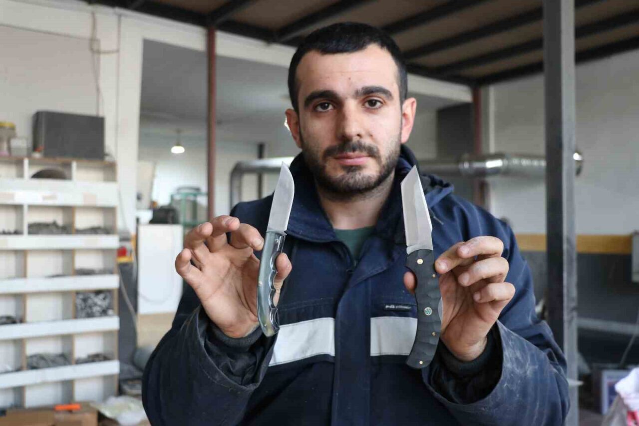 Sivas’ta bıçak ustası Emre Göçeri, el yapımı Sivas bıçakları ile