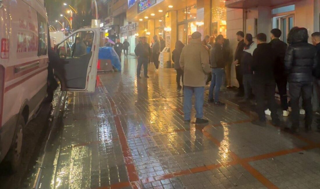 Rize'de düğün hazırlıkları için gelen 60 yaşındaki Servet Tüfekçi, bir