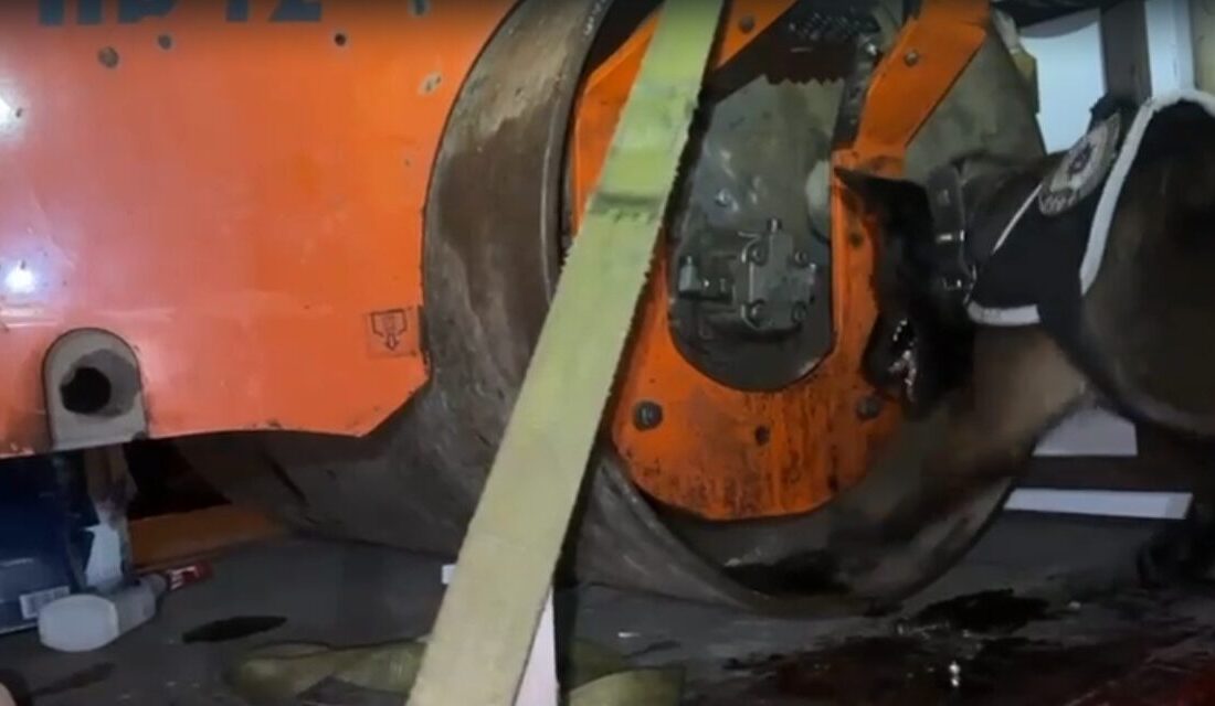 Kocaeli’nde Bir Tırda Yapılan Aramada Asfalt Silindiri İçinde Uyuşturucu Ele Geçirildi Kocaeli TEM Otoyolu'nda, şüpheli bir tırda yapılan aramada 102 kilogram