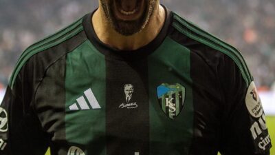 Fenerbahçe ile Galatasaray derbisini izlemeye giden Kocaelisporlu futbolcu Serdar Dursun,