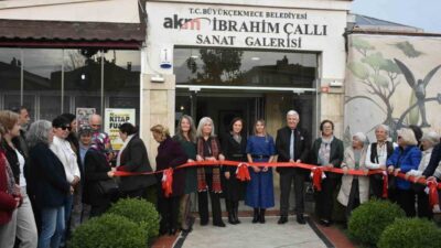 Ebru Turhan’ın koleksiyonundan derlenen "Özgürlüğün Kanat Bulan Hali: Kanatların Dili,