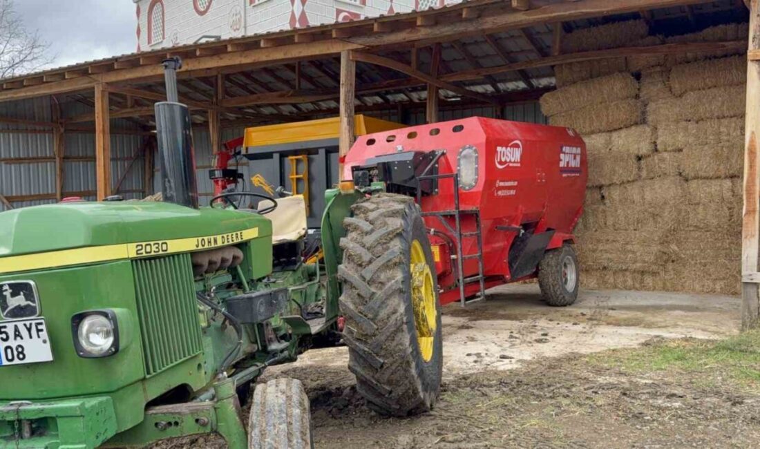 Samsun’da Silaj Makinesi Kazasında 10 Yaşındaki Çocuk Hayatını Kaybetti Samsun'un Tekkeköy ilçesinde 10 yaşındaki Miraç Köse, silaj makinesinin şaftına