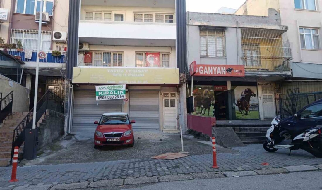 Adana'nın Seyhan ilçesinde, A.Y. isimli bir kişi, daha önce kendisini