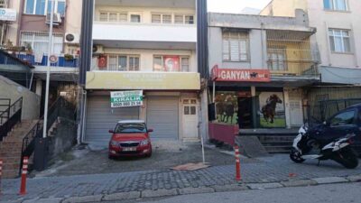 Adana'nın Seyhan ilçesinde, A.Y. isimli bir kişi, daha önce kendisini