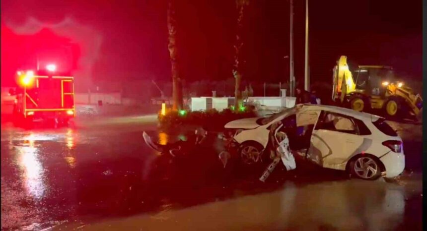 Söke’de kaygan yolda kontrolden çıkan araç ağaçlara çarparak bir kişinin ölümüne neden oldu.