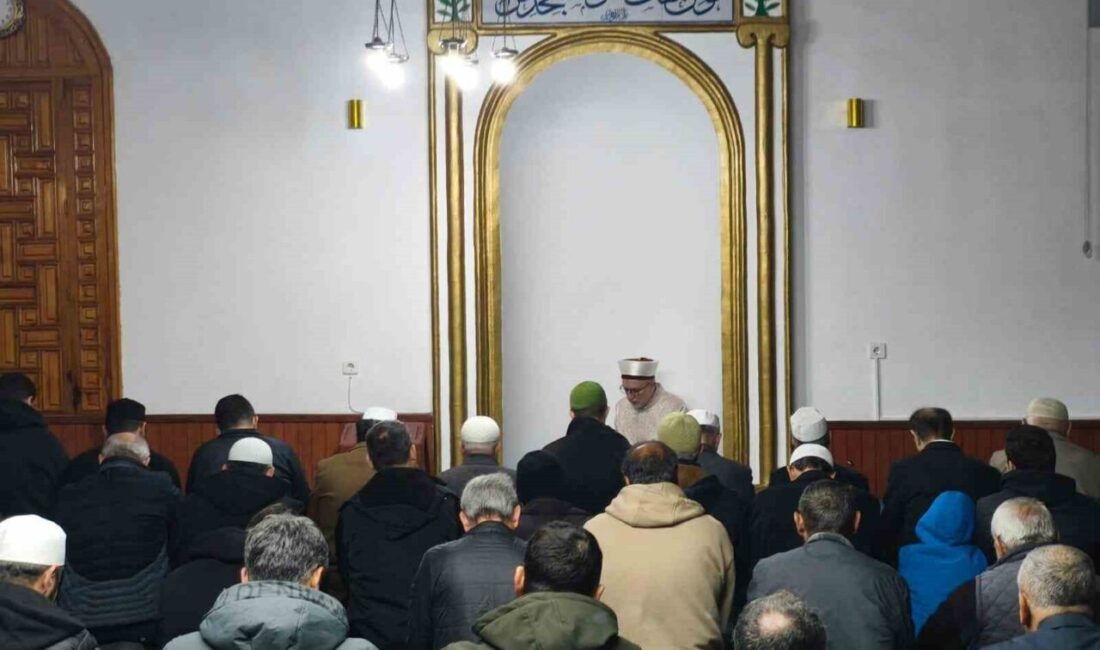 Köyceğiz Merkez Hacıbey Camii'nde sabah namazı buluşması yapıldı. Muğla İl
