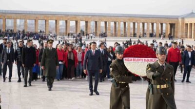 Kozan Belediyesi, Nihat Atlı Eğitim Tesisleri'nde üniversite sınavına hazırlanan öğrenciler