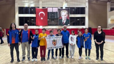 İnegöl Belediye Spor Kulübü, Isparta'da düzenlenen Minik-Küçük-Yıldız Boulder Yarışması'nda başarılı