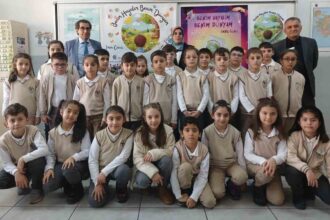 Kültür Kurumu İlkokulu 2/C Sınıfı Öğrencilerinden Anlamlı Şiir Kitabı: Gelir DMD Hastası Arkadaşına Bağışlandı