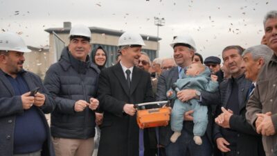 KumsLife Kooperatifi, zemin iyileştirmesi tamamlanan yapılarında temel atma töreni gerçekleştirdi.