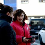 Kuşadası Belediyesi’nden ihtiyaç sahibi çocuklara sağlanan beslenme desteği memnuniyet anketi yapıldı.