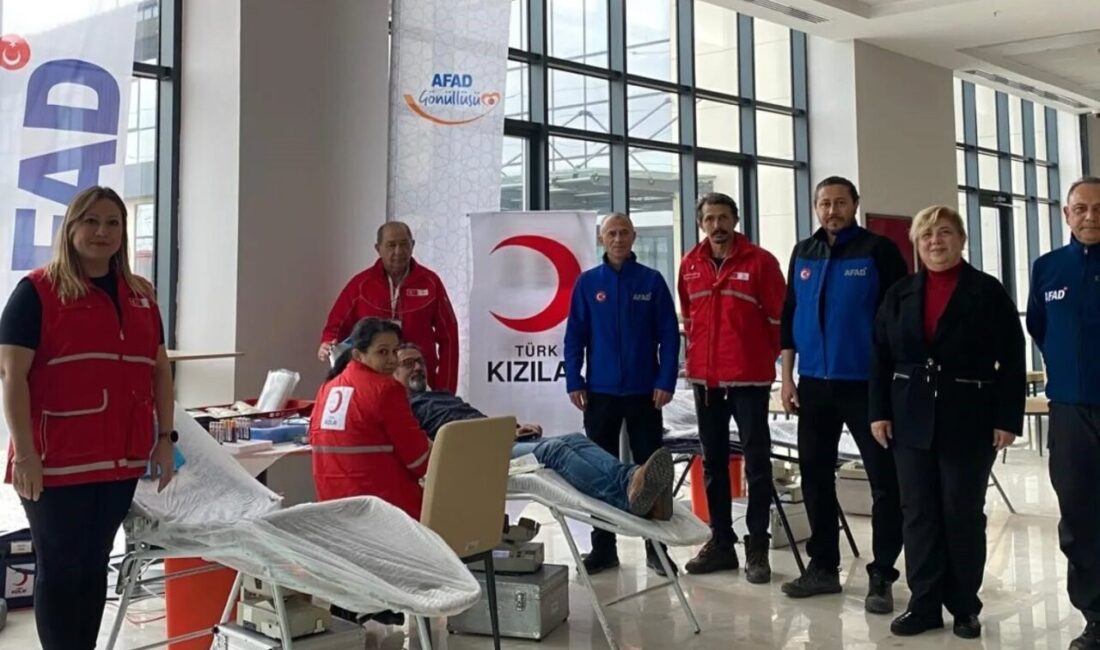 Kütahya’da Kan Bağışı Kampanyası Düzenlendi, AFAD Gönüllüleri Destekte Bulundu Kütahya İl Afet ve Acil Durum Müdürlüğü, Türk Kızılayı'nın desteğiyle