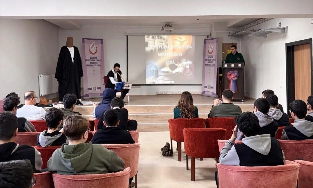 Kütahya’da Mevlana’nın Vuslat Yıldönümü İçin Anma Etkinliği Düzenlendi Kütahya Şehit Selim Cansız Anadolu İmam Hatip Lisesi'nde Mevlana Celaleddin-i