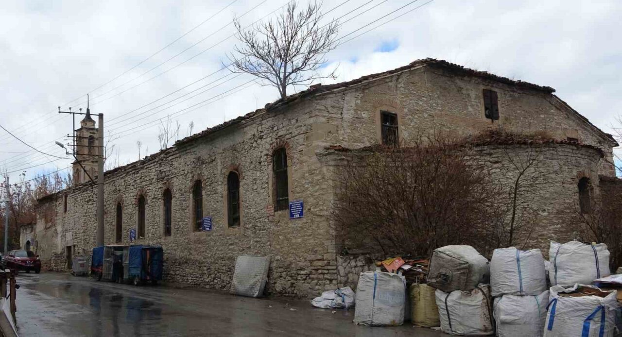 Kütahya’da Tarihi Kilisenin Restorasyonu İçin Çalışmalar Başlatıldı