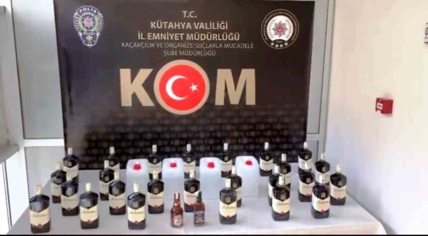 Kütahya’da düzenlenen operasyonlarda 41,7 litre kaçak alkol ele geçirildi.