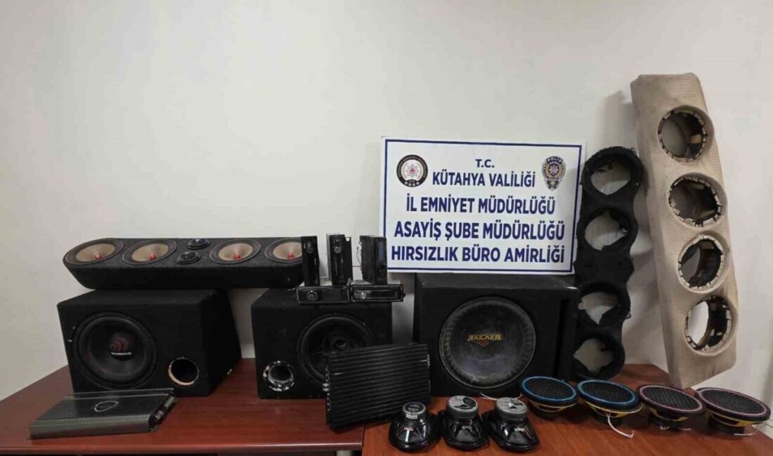 Kütahya'da Asayiş Şube Müdürlüğü Hırsızlık Büro Amirliği, 7 araçtan ses