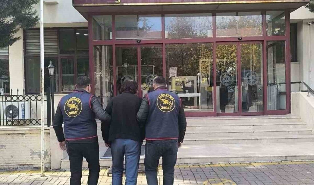 Kütahya Jandarma Ekipleri Kasım Ayında 115 Suçluyu Ele Geçirdi Kütahya İl Jandarma Komutanlığı, istihbari çalışmalar sonucunda kasım ayında aranan