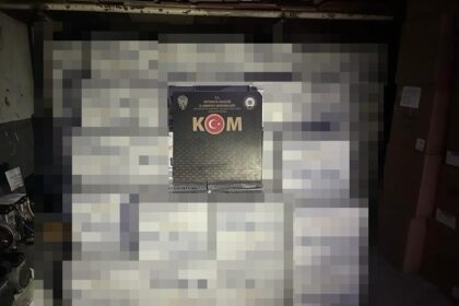 Kütahya’da Durdurulan Araçta 5 Milyondan Fazla Boş Makaron Ele Geçirildi