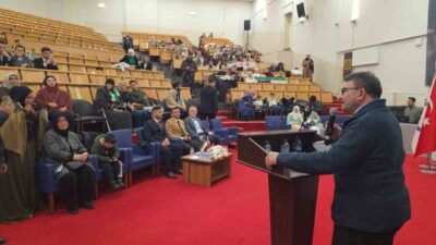 Kütahya Dumlupınar Üniversitesi'nde, Suriyeli öğrenciler, Esad rejiminin sona ermesinin birinci