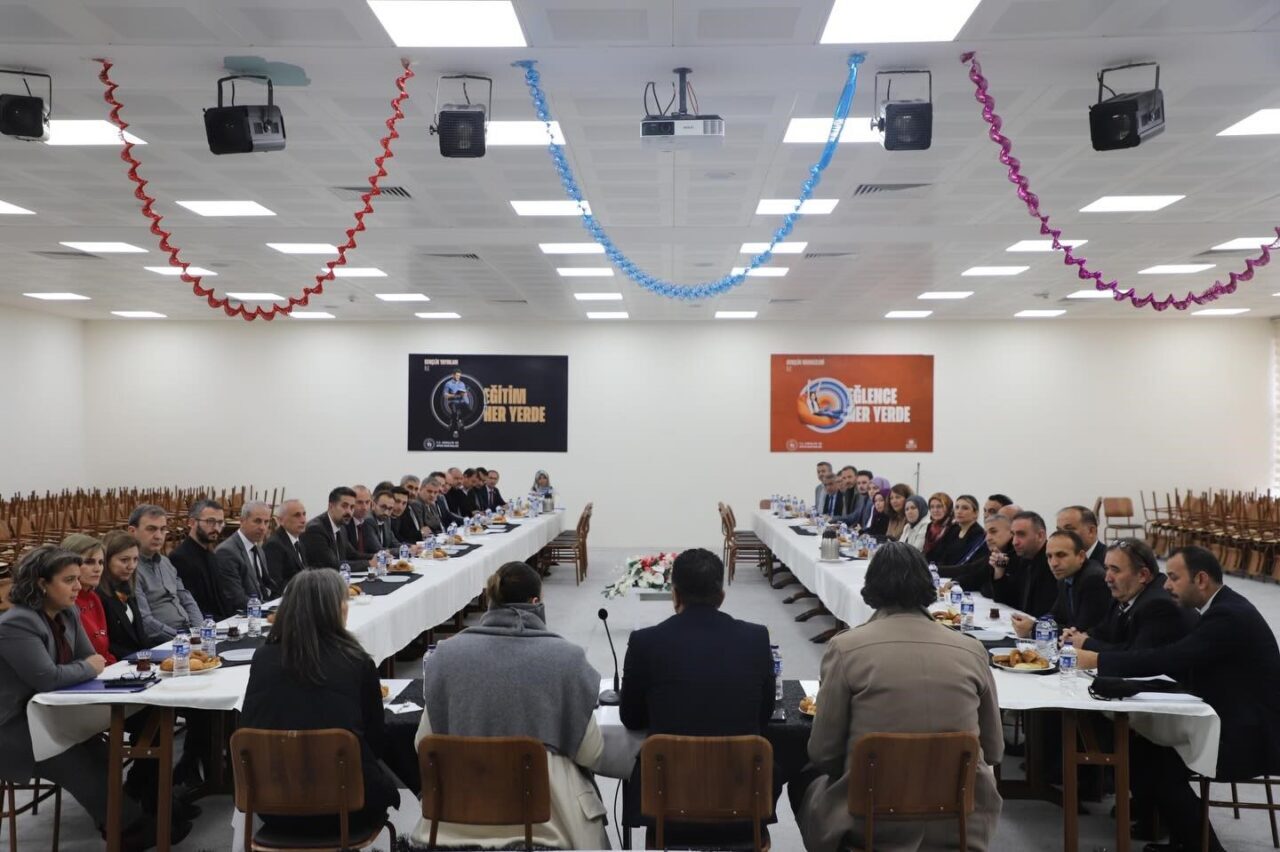 Kütahya'da, Kredi ve Yurtlar Genel Müdürlüğü Yönetim Hizmetleri Daire Başkanı