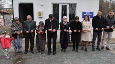 Kütahya’da Yeni Mahalle Fırını Hizmete Açıldı, Başkan Kahveci Vatandaşlarla Bir Araya Geldi Kütahya Belediyesi, Civli Mahallesi'nde yeni bir fırın açarak mahalle kültürünü