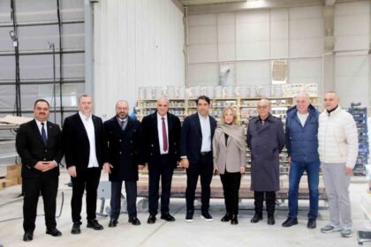 KUTSO Yönetim Kurulu, Kütahya Organize Sanayi Bölgesi’ndeki Aydın El Sanatları Fabrikasını Ziyaret Etti