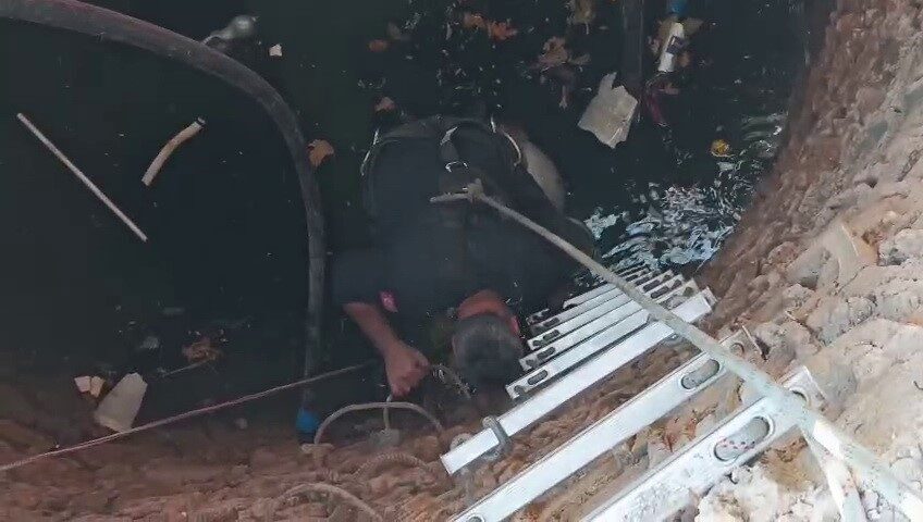 Adıyaman’da Su Kuyusuna Düşen Keçi, İtfaiye Ekiplerinin Müdahalesiyle Kurtarıldı Adıyaman'da su kuyusuna düşen bir keçi, itfaiye ekiplerinin hızlı müdahalesiyle