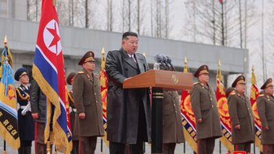 Kuzey Kore lideri Kim Jong-un, Kursk cephesinden dönen 528. İstihkam