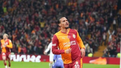 Galatasaray'ın Alman futbolcusu Leroy Sane, Samsunspor maçında 8. dakikada attığı