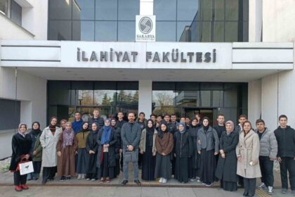 Sakarya’da Lise Öğrencileri “Geleceğime Yön Veriyorum” Projesi ile Üniversite Deneyimi Yaşadı