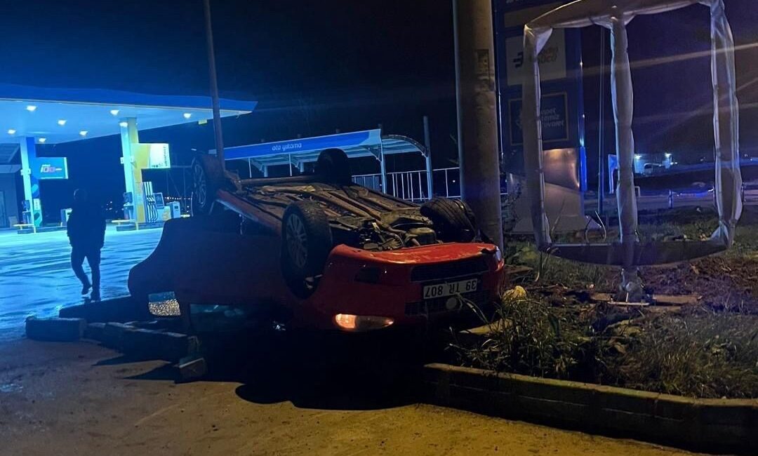 Kırklareli'nin Lüleburgaz ilçesinde meydana gelen trafik kazasında 39 TR 807