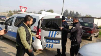 Malatya'da, Sivas'tan çaldıkları araçla kaçan B.P. ve S.Ç. adlı şüpheliler,