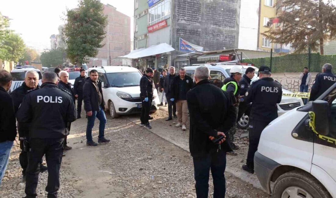 Malatya'nın Battalgazi ilçesinde iki grup arasında çıkan silahlı çatışmada A.Y.A.,