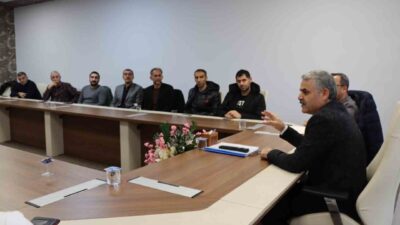 Malatya'da spor tesislerinde hizmet kalitesini artırmak amacıyla değerlendirme toplantısı yapıldı.