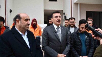 AK Parti Malatya Milletvekili Bülent Tüfenkci, Taştepe'deki TOKİ konutlarının inşaatını