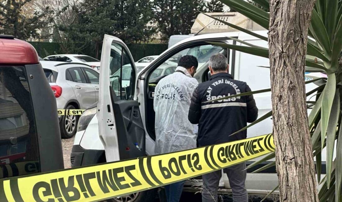 Maltepe'de 70 yaşındaki kargo çalışanı N.C., işe gitmek üzere bindiği