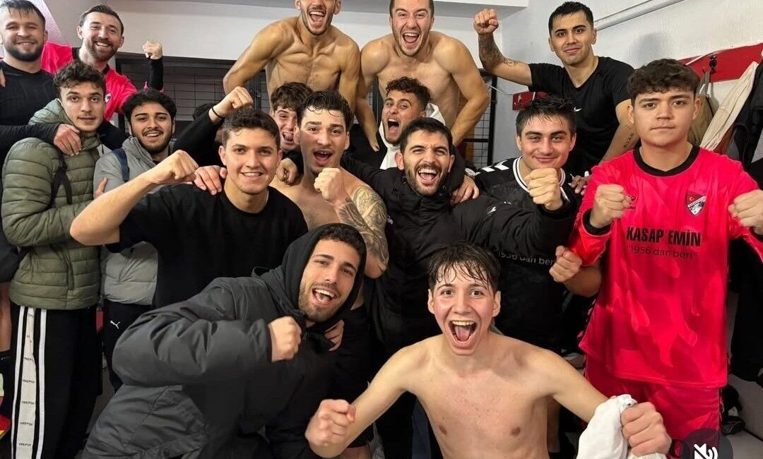 Manisa Süper Amatör Küme B Grubu’nda Galibiyetler Sürekleniyor: Karaköyspor Liderliğini Sürdürdü Manisa Süper Amatör Küme B Grubu'nda 3. hafta mücadeleleri tamamlandı.